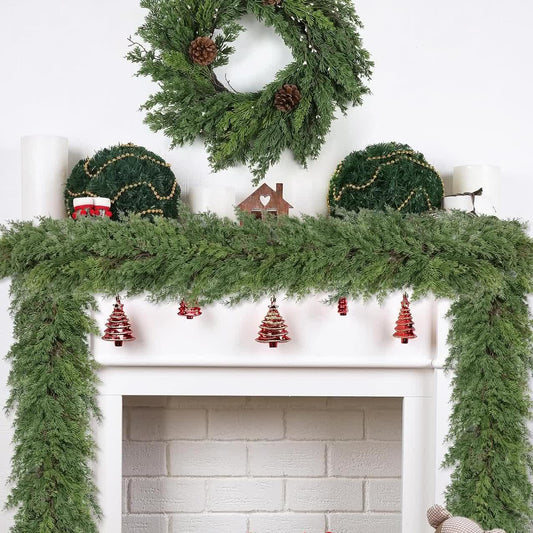 Tannengirlande Weihnachtsfestliche Dekoration