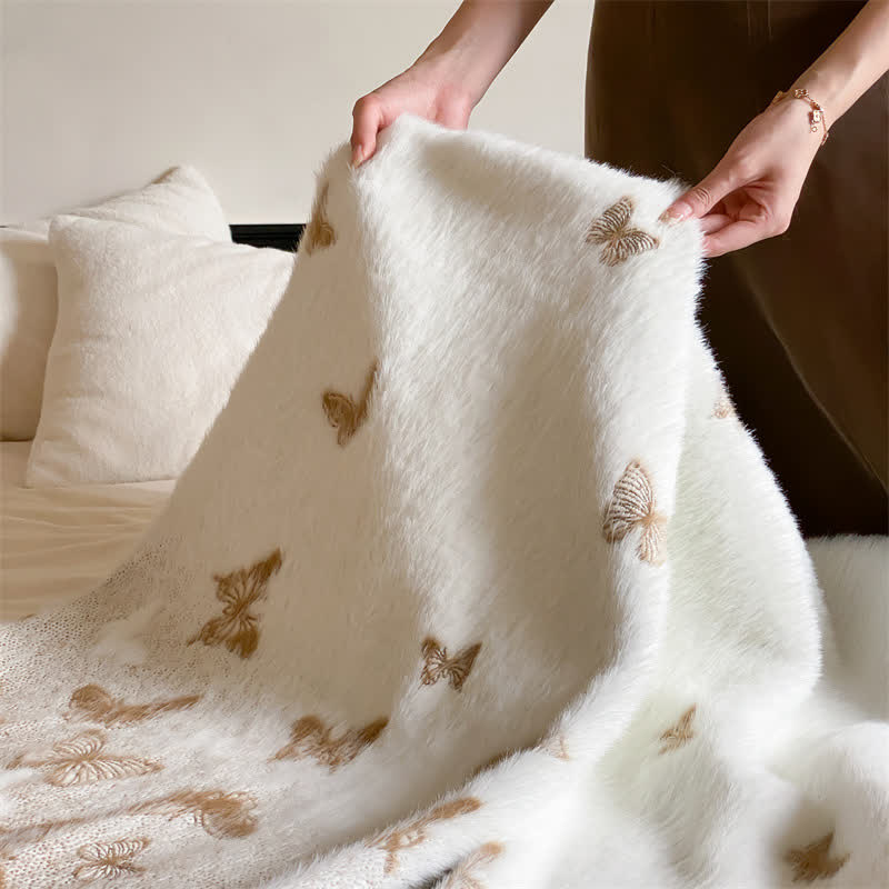 Weiche Überwurfdecke aus Kunstpelz mit Schmetterlingen
