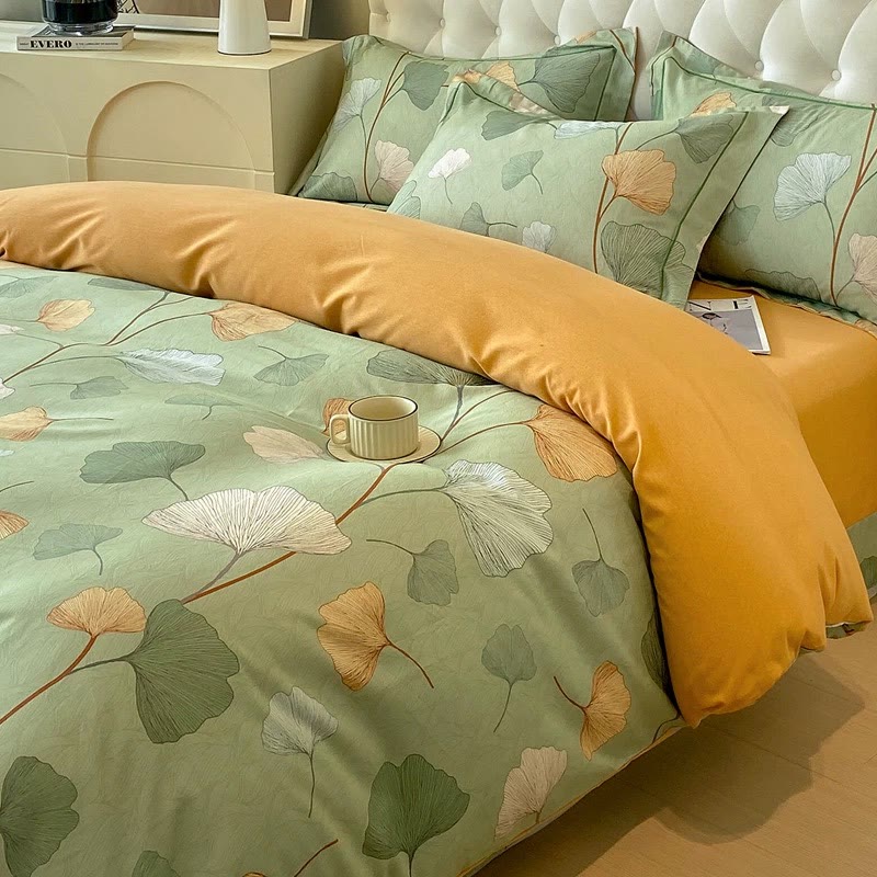 Bettwäscheset mit Ginkgoblättern aus gebürsteter Baumwolle (4-teilig)