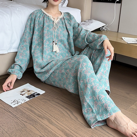 Pyjama-Set aus Baumwolle mit Spitzenausschnitt in Übergröße
