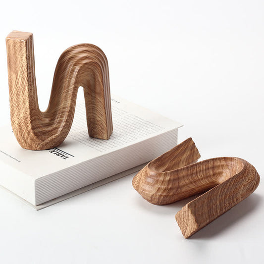 Minimalistischer Buchstabe "N" Holzmaserung Wohndekoration