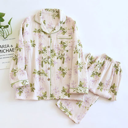 Bequemes Pyjama-Set aus Baumwollgaze mit langen Ärmeln