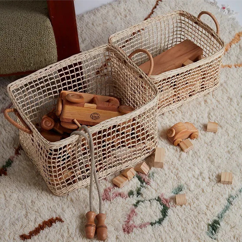 Aufbewahrungskorb aus geflochtenem Rattan mit hohlem Griff