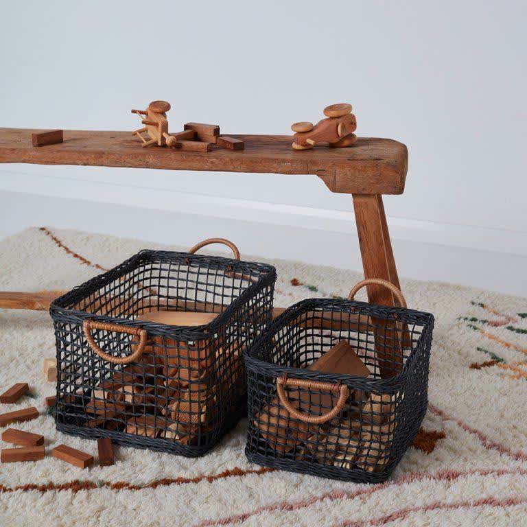Aufbewahrungskorb aus geflochtenem Rattan mit hohlem Griff