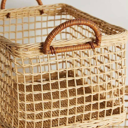 Aufbewahrungskorb aus geflochtenem Rattan mit hohlem Griff