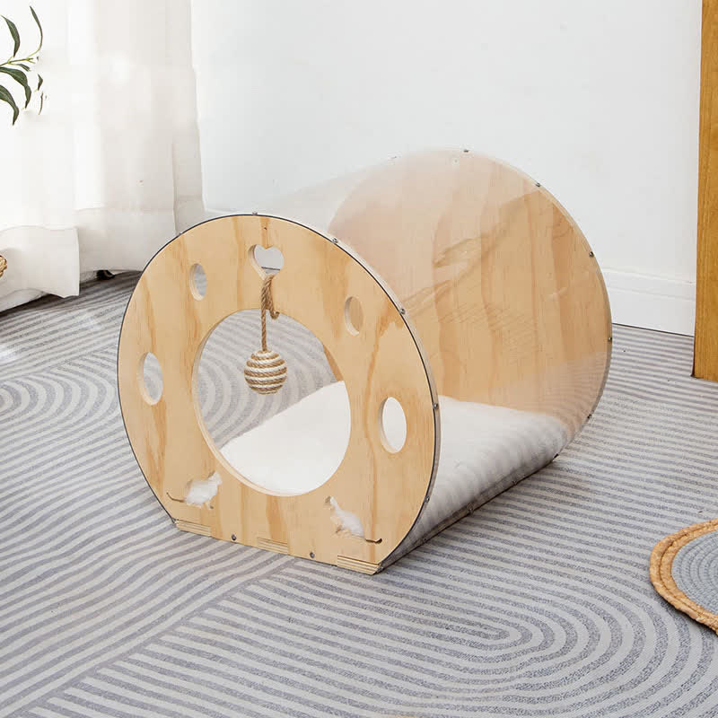 Katzenhaus aus Holz in Raumkapselform