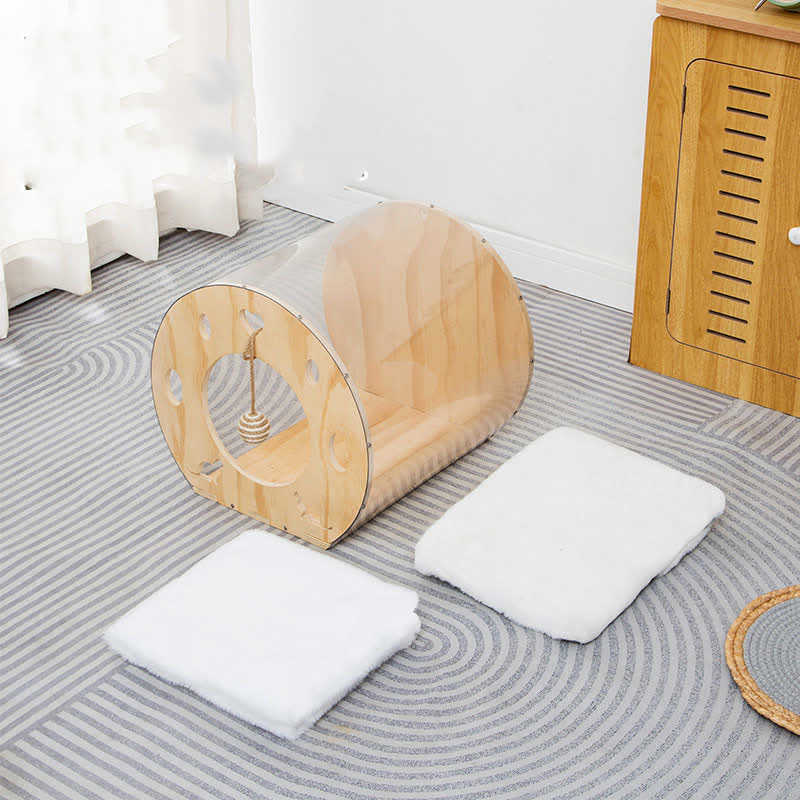 Katzenhaus aus Holz in Raumkapselform