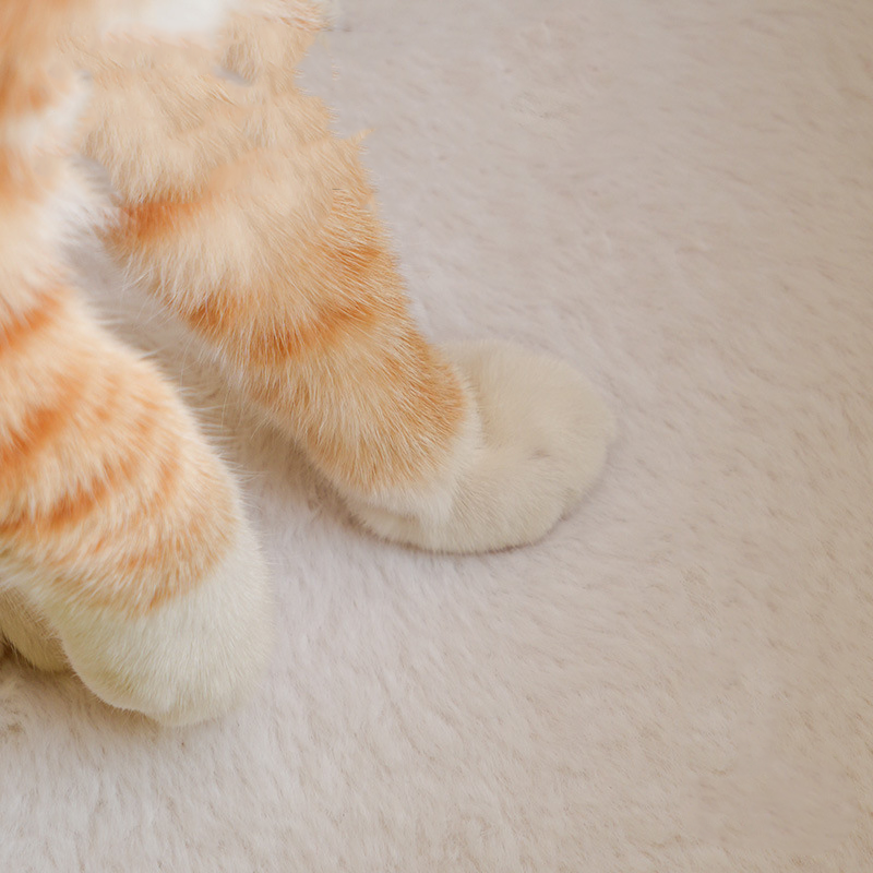 Warmes Haustierbett aus Fleece mit geschlossenem Topf