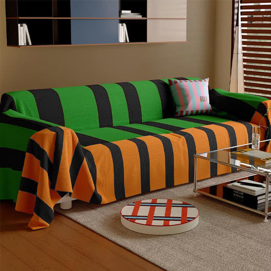 Weicher Sofabezug im Vintage-Stil mit Streifen
