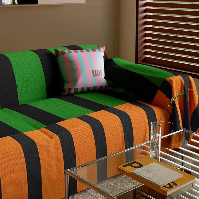 Weicher Sofabezug im Vintage-Stil mit Streifen