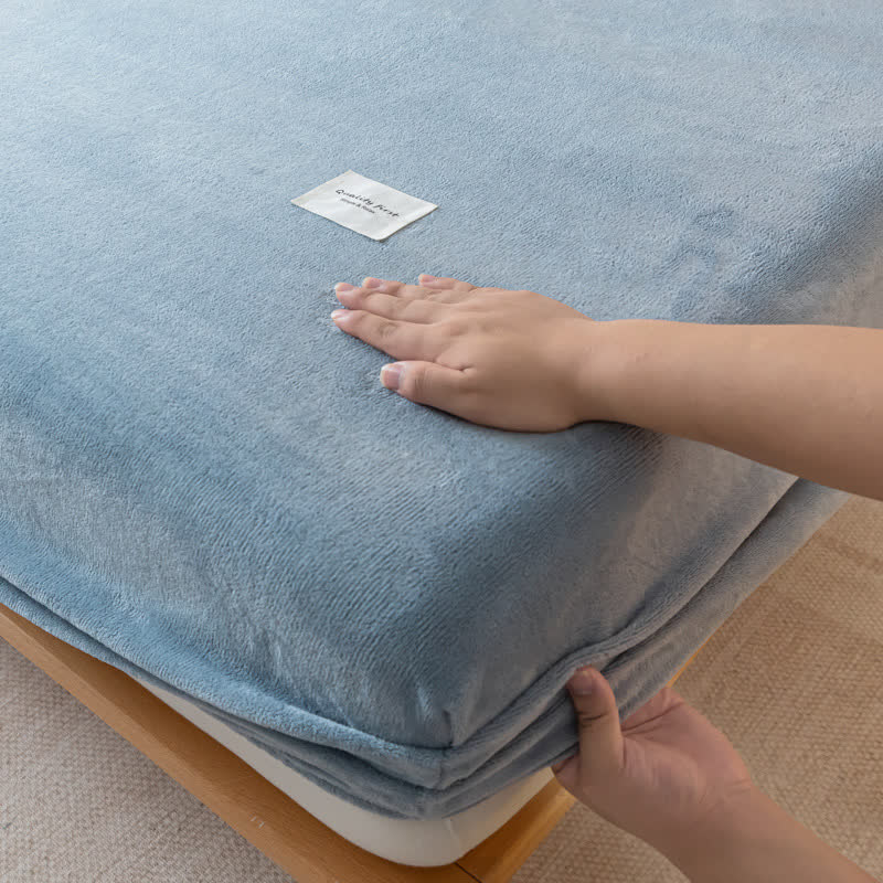 Einfarbiges Spannbettlaken aus weichem Flanell