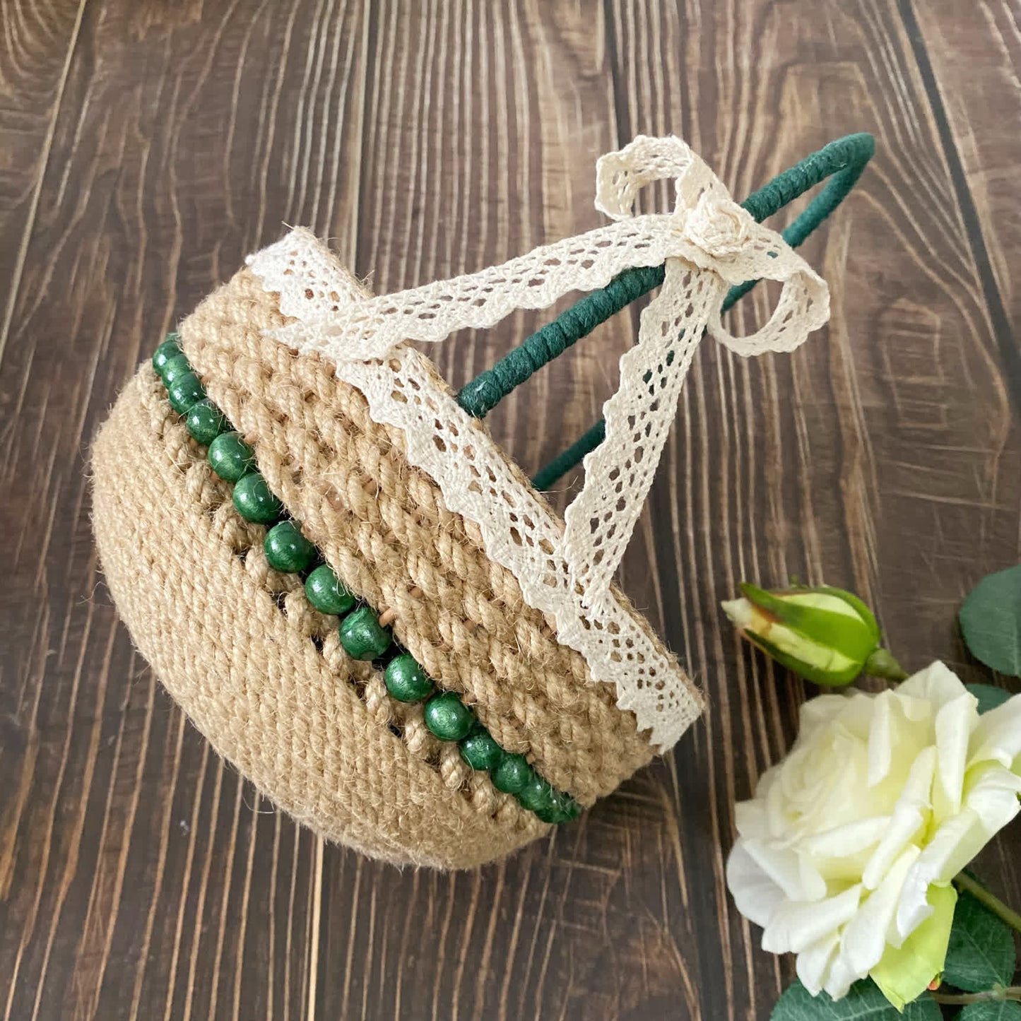Handgemachter Tisch-Aufbewahrungskorb mit Sonnenblumenmotiv
