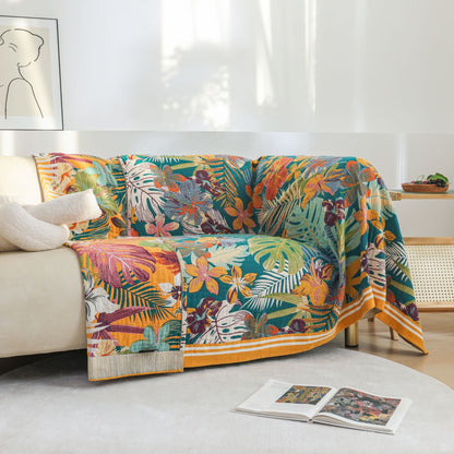 Bunte Baumwollgazedecke mit Blumenblättern