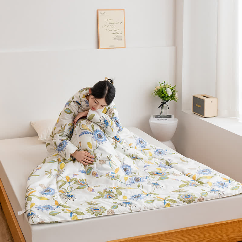 Tragbare Kissendecke mit Blumenmuster und Ärmeln