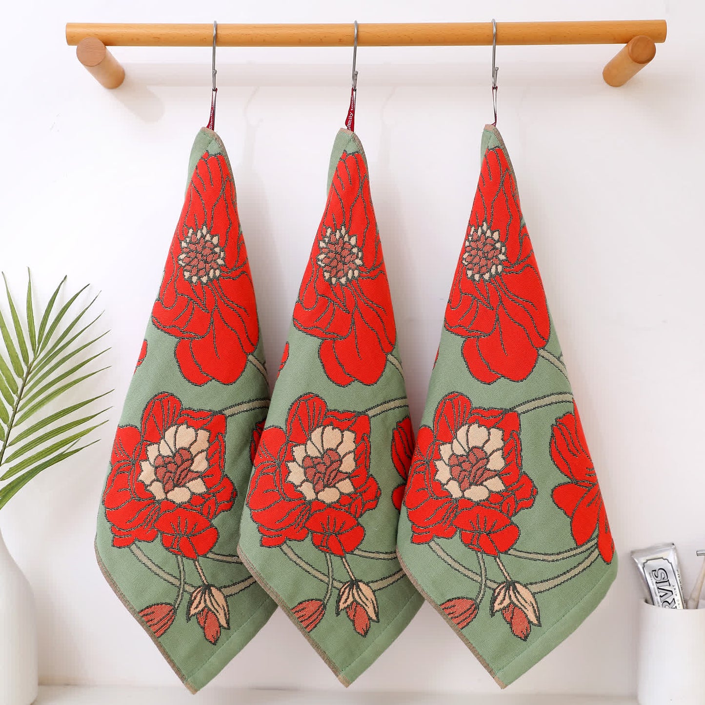 Weiches Küchentuch aus Baumwollgaze mit Blumenmuster