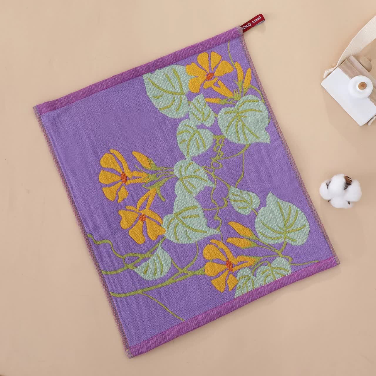 Weiches Küchentuch aus Baumwollgaze mit Blumenmuster