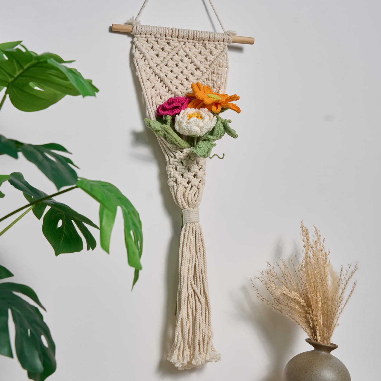Handgewebter Wandteppich aus Baumwolle mit Blumenmotiv