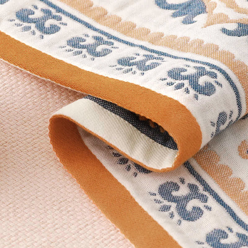 Ownkoti Badetuch aus Jacquard-Baumwolle mit Blumendruck
