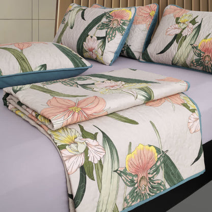 Gestepptes Bettwäscheset „Rural Blooming Lily“