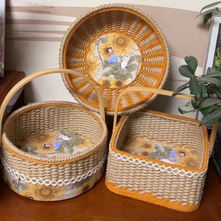 Handgemachter Aufbewahrungskorb aus Hanfseil mit Sonnenblume
