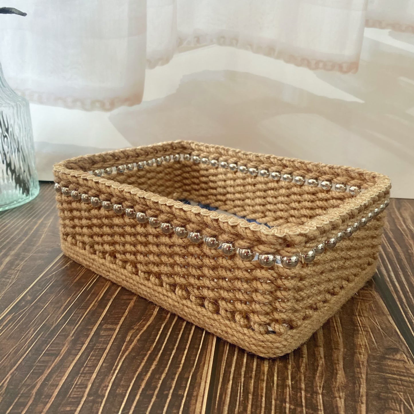 Handgemachter Tisch-Aufbewahrungskorb im Vintage-Stil mit Blumenmuster