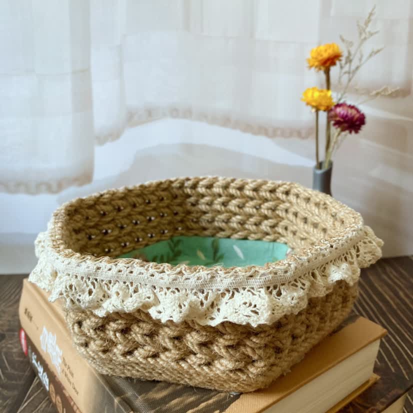 Sechseckiger Aufbewahrungskorb aus Hanfseil mit Blumenmuster