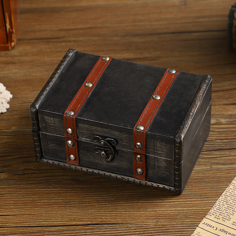 Funktionale Aufbewahrungsbox aus Holz im Retro-Stil