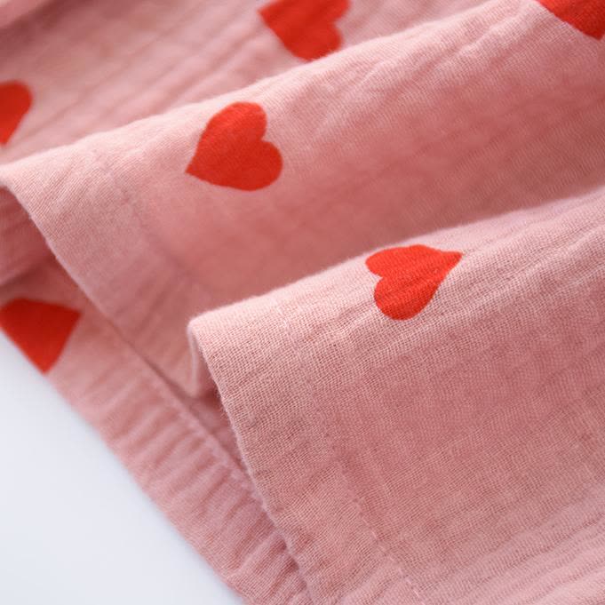Nachtwäscheset aus Baumwollgaze mit Jacquard-Herzen