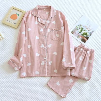 Weiches Pyjama-Set aus Baumwollgaze mit Herz-Print