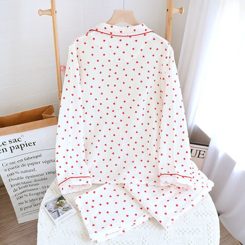 Einfaches Loungewear-Set aus Baumwollgaze mit Herzrevers