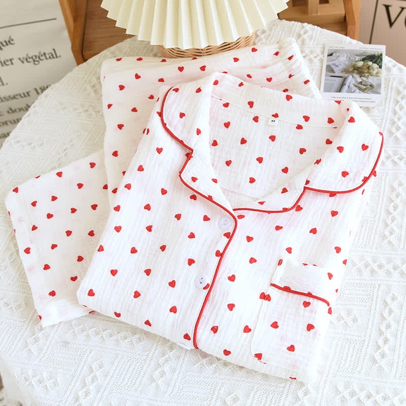 Einfaches Loungewear-Set aus Baumwollgaze mit Herzrevers