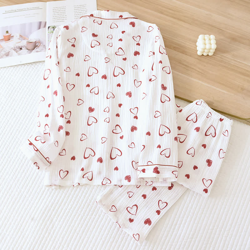 Atmungsaktives Pyjama-Set aus Baumwollgaze mit Herz-Revers