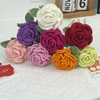 Künstliche Rose, handgehäkeltes Garnornament