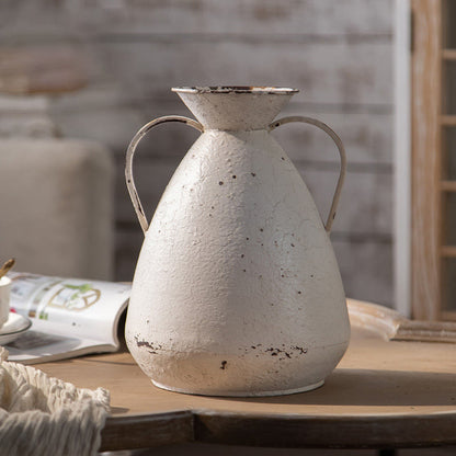 Dekoratives Ornament im Retro-Stil mit Blumenvase