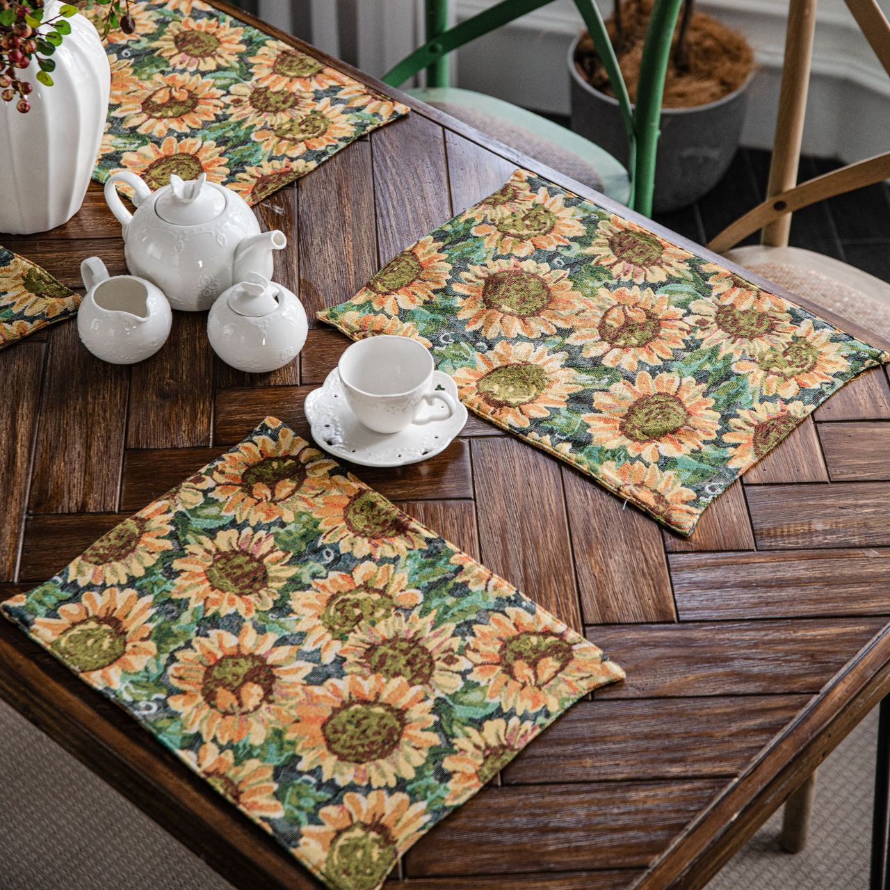 Tischset-Set mit Sonnenblumenmotiv und Jacquardmuster (4-teilig)