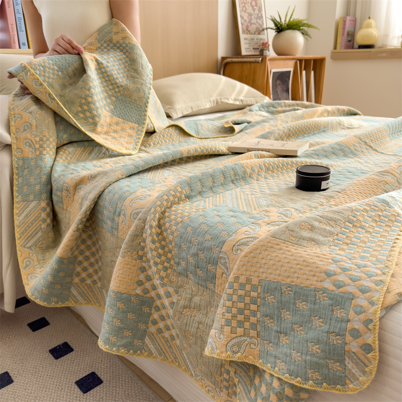Dreilagige, bequeme, leichte Retro-Steppdecke aus Gaze