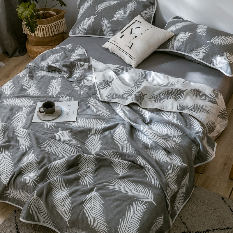 Atmungsaktive, bequeme Steppdecke aus sechslagiger Gaze