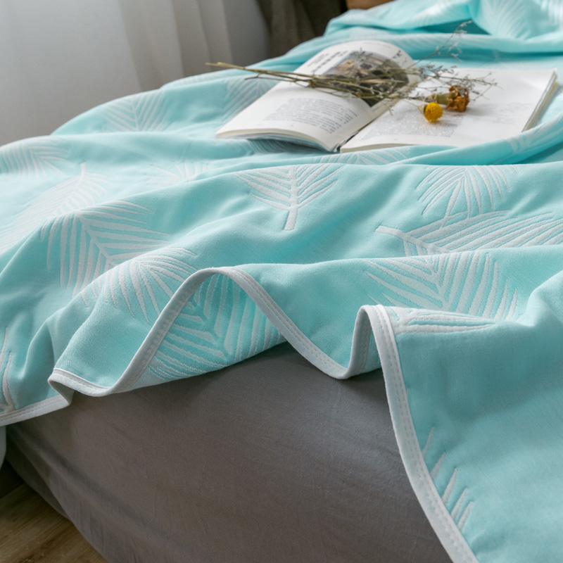 Atmungsaktive, bequeme Steppdecke aus sechslagiger Gaze