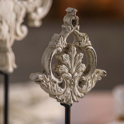 Exquisite geschnitzte Vintage-Dekoration für den Schreibtisch