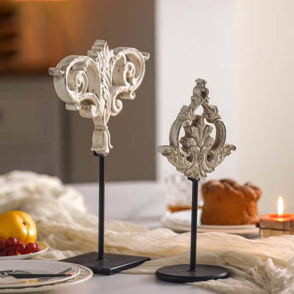 Exquisite geschnitzte Vintage-Dekoration für den Schreibtisch