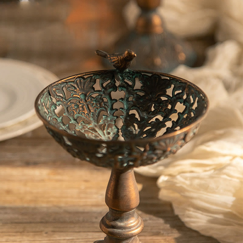 Dekoratives Obsttablett im Vintage-Stil aus Eisen mit hohen Beinen