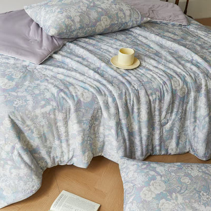 Weiche, leichte Steppdecke mit Vintage-Blumenmuster