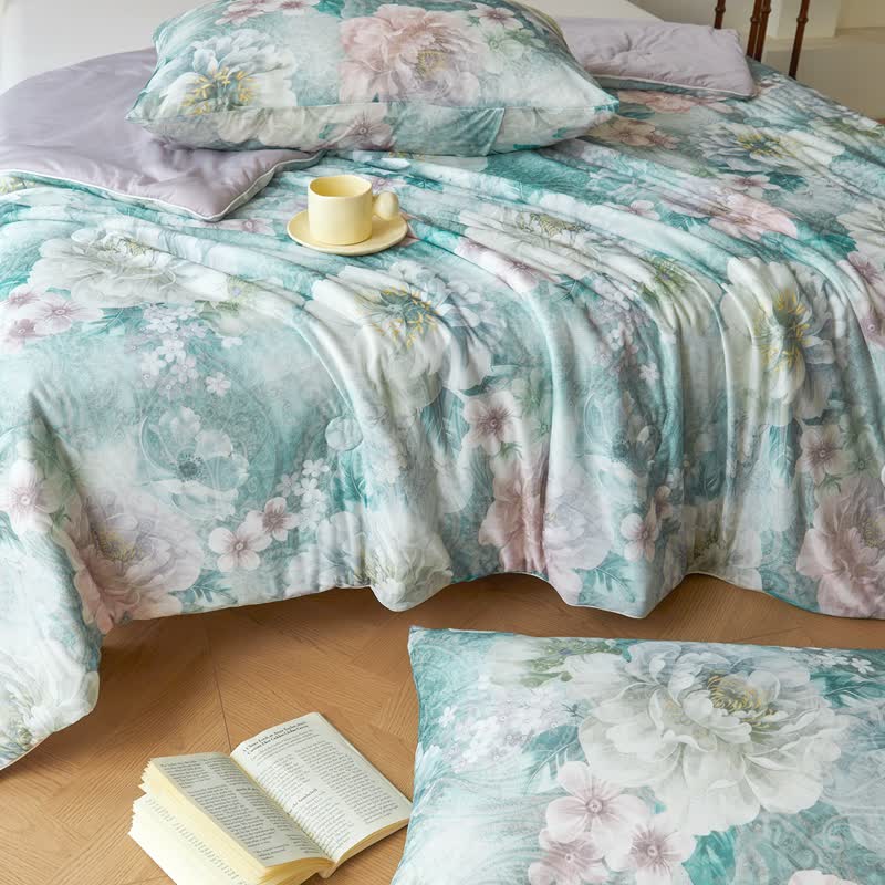 Elegante, atmungsaktive Kühldecke mit Blumenmuster