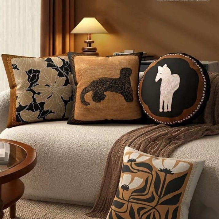 Dekoratives Sofakissen im Vintage-Stil