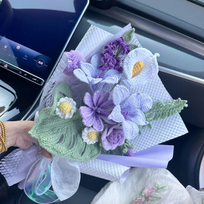 Handgemachter gestrickter gehäkelter Rosen-Sonnenblumenstrauß