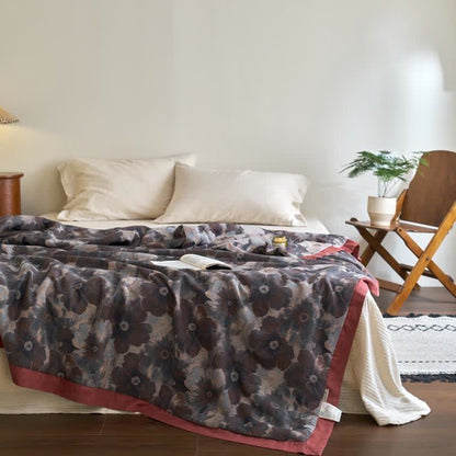 Weiche Steppdecke aus Baumwollgaze mit Jacquard-Blumenmuster im Retro-Stil