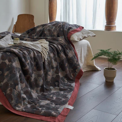 Weiche Steppdecke aus Baumwollgaze mit Jacquard-Blumenmuster im Retro-Stil