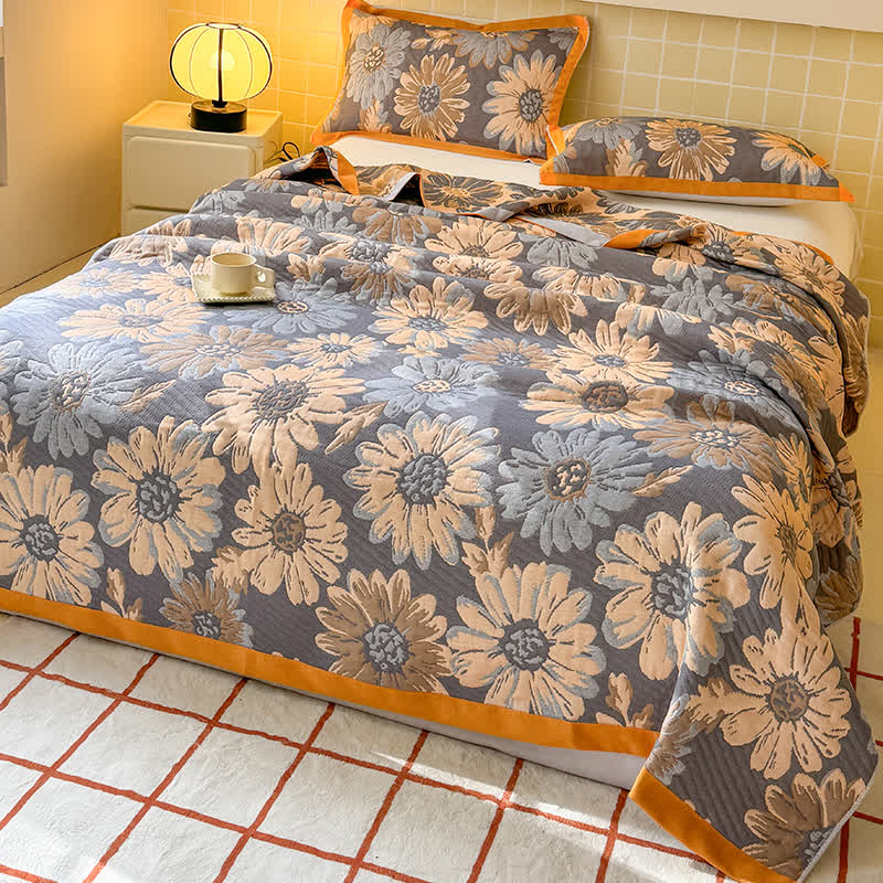 Leichte Steppdecke aus Baumwollgaze mit Retro-Blumenmuster