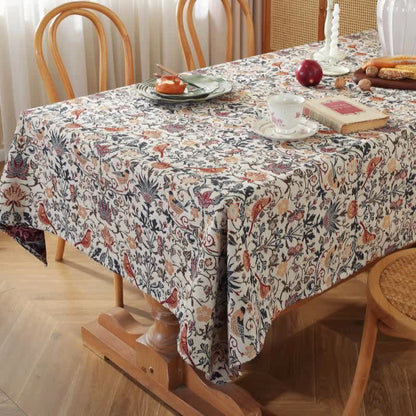 Tischdecke mit Blumen und Vögeln im Bohème-Stil