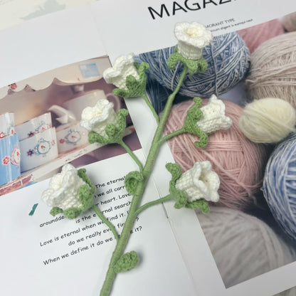 Handgemachtes gestricktes Häkelglockenblumendekor